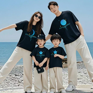 不一样的亲子装一家三口四口母女款夏季2026新款创意儿童短袖t恤
