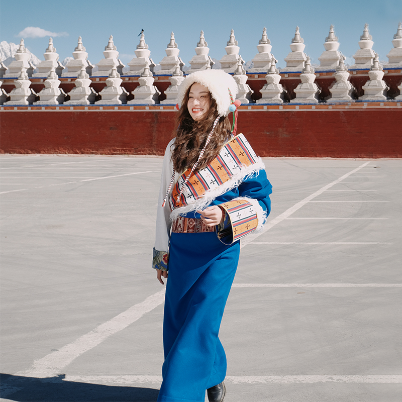「纸鸢」复古蓝，氆氇藏袍 宽松华丽西藏藏族服装藏装女 旅拍服装