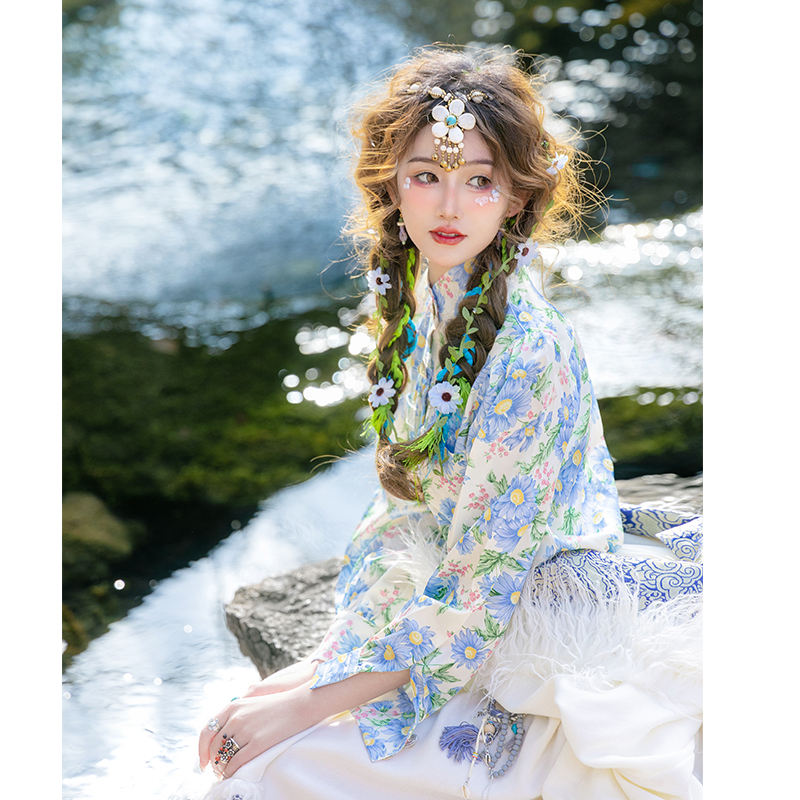 「半溪明月」贵族藏装 白色藏袍川西西藏旅拍服装 藏式藏服女新款