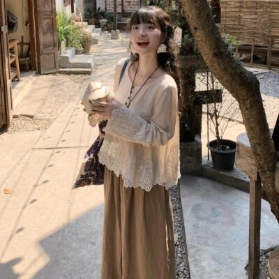 Emilyying2025新款米杏色重工花边拼接苎麻天丝上衣