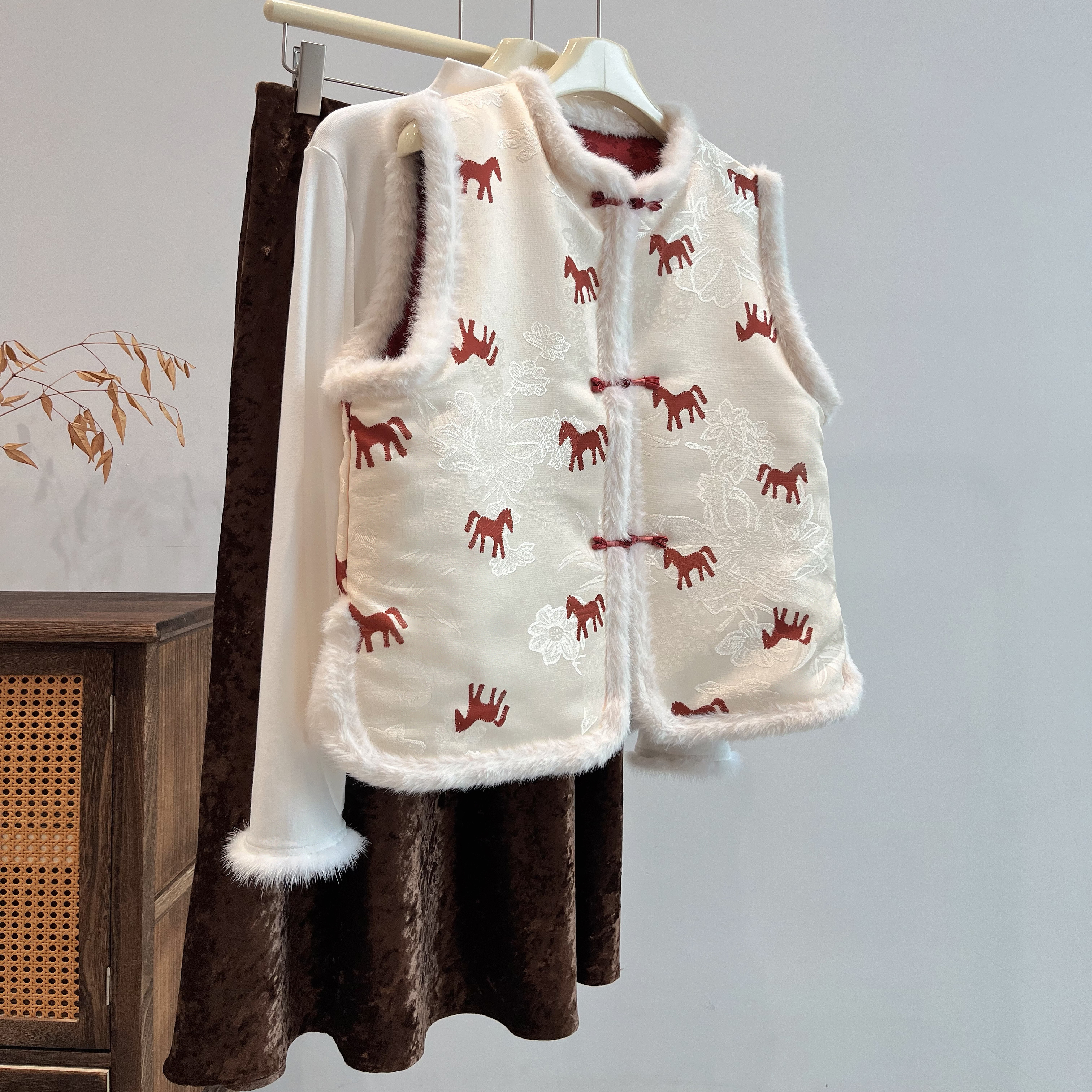 ''福马''新中式双面穿毛毛夹棉保暖马甲女秋冬无袖外穿国风背心