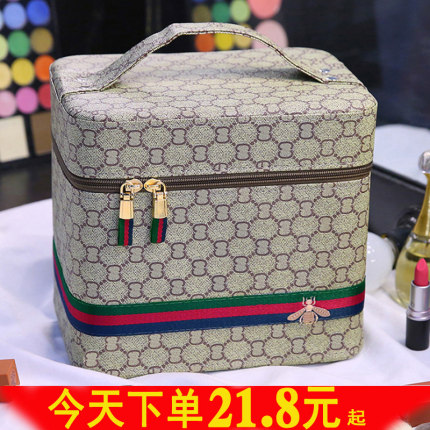大牌化妆包女2026新款高端大容量便携式外出化妆品收纳盒箱带镜子
