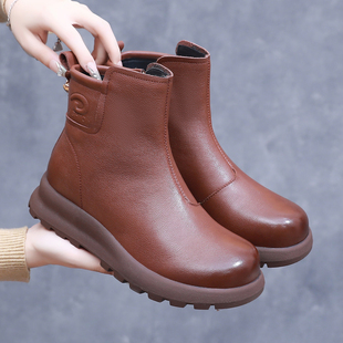 真皮厚底短靴秋冬超软舒适妈妈鞋平底女靴中老年防滑软底加绒棉鞋