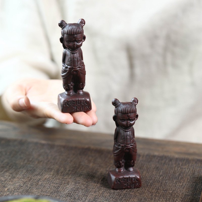 进口宜兴紫砂茶宠哪吒摆件可养紫砂茶玩个性可爱茶具桌迷你盘配件