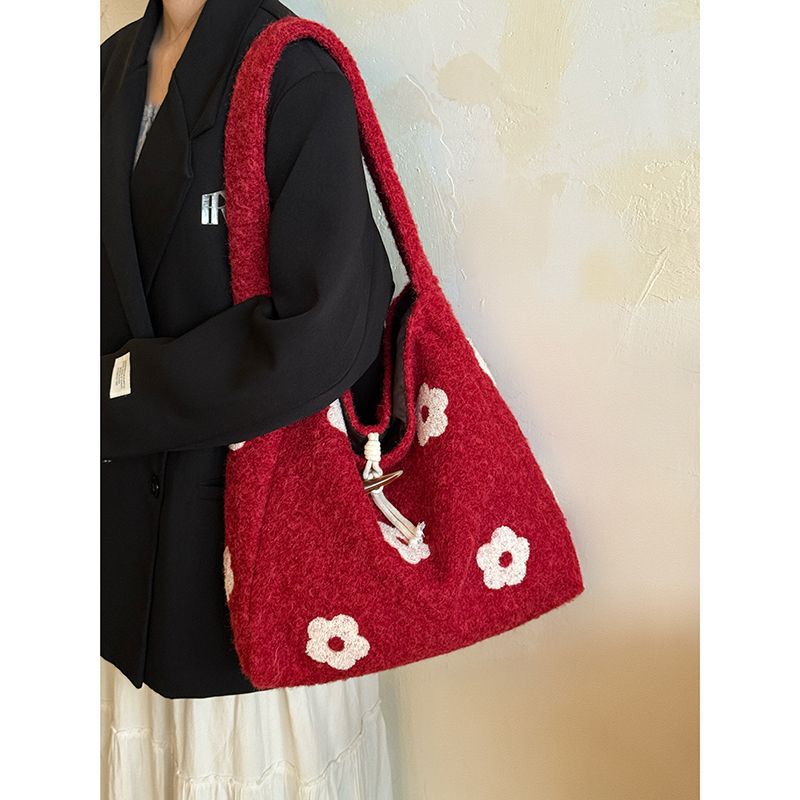 进口韩版毛绒花朵刺绣托特包女新款甜美小众单肩包大容量毛绒包包