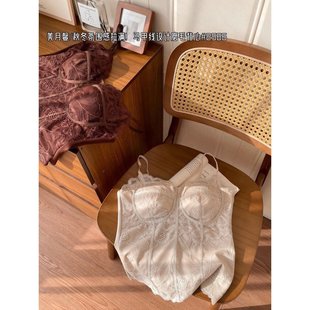 2025年秋季新款法式复古蕾丝骨线带胸垫收腰吊带新款内搭内衣