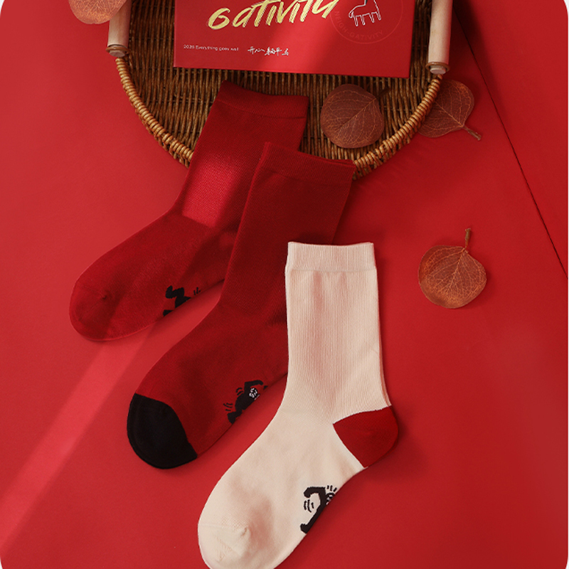 和美本命年红色中筒袜男女情侣款