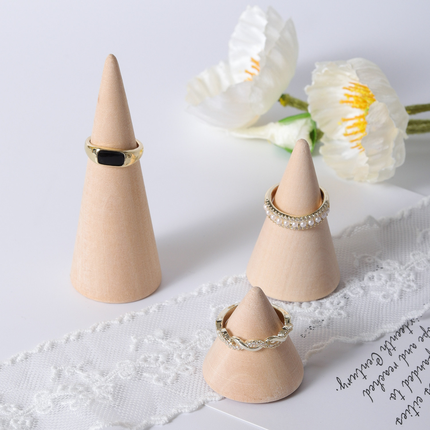 단단한 나무 콘 링 디스플레이 스탠드 쥬얼리 디스플레이 디스플레이 쥬얼리 쥬얼리 사진 소품 단단한 나무 링 스토리지