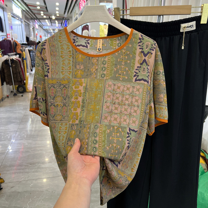 时尚妈妈装民族风复古印花短袖T恤女夏新款圆领洋气碎花雪纺小衫