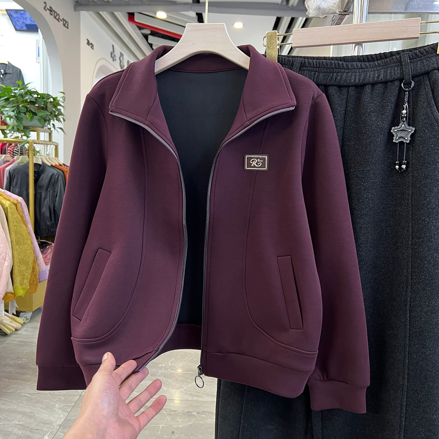 四季青妈妈装休闲立领短外套女2026秋新款宽松卫衣夹克运动上衣服