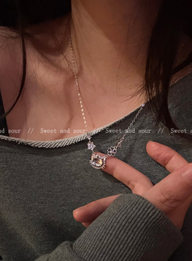 甜酷可爱kt猫吊坠项链女轻奢小众设计感少女秋冬锁骨链毛衣链配饰