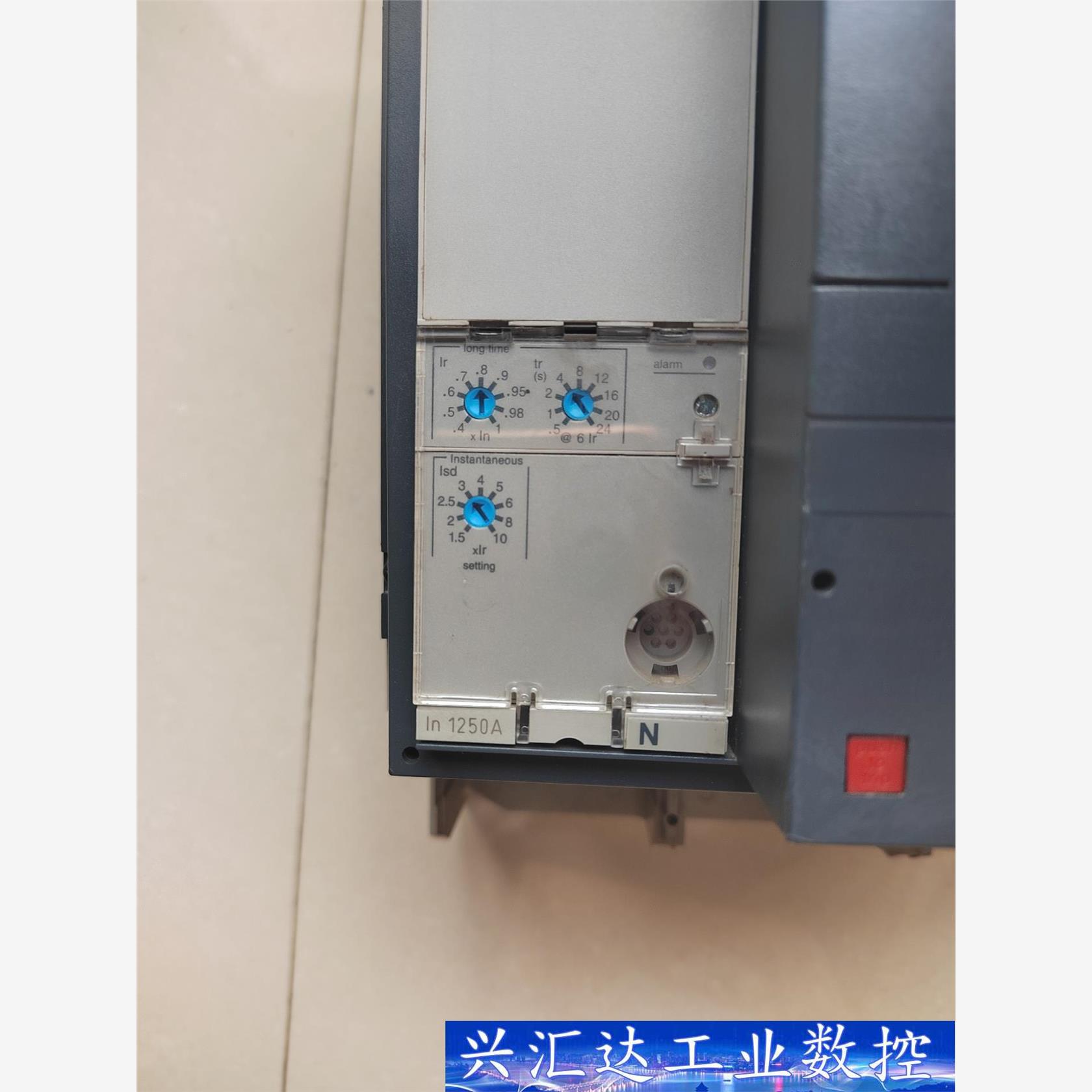 施耐德ns1250n  3p  数量1台。成色装柜充新使用， 询价下单