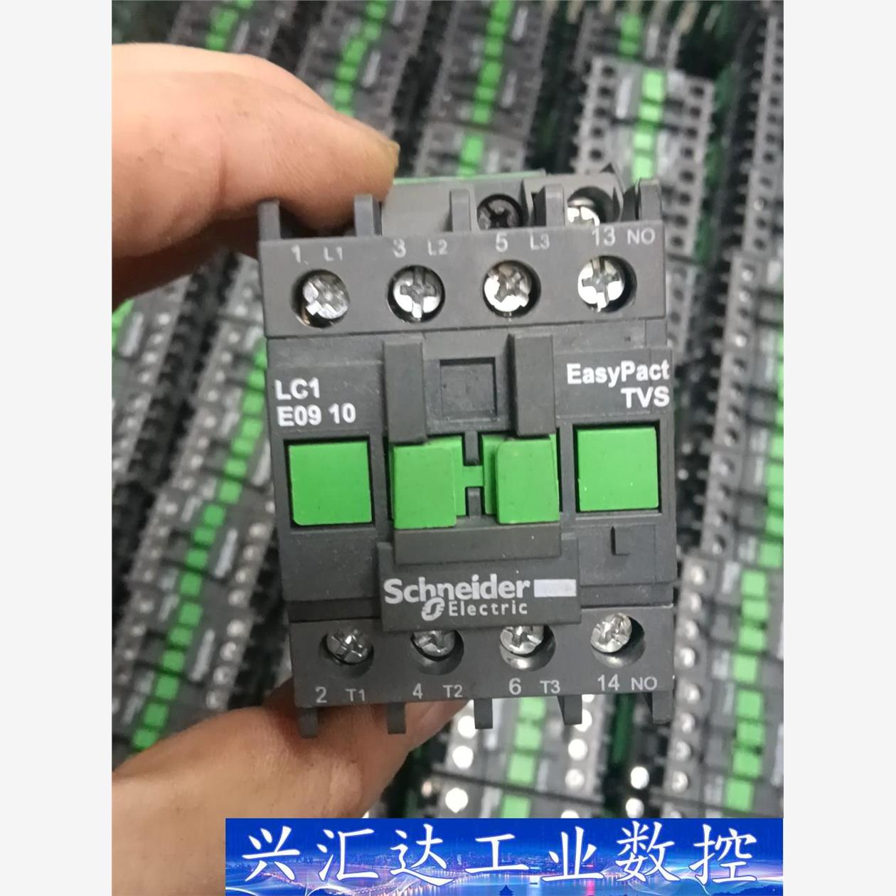 施耐德交流接触器Lc1E0910/0901/ 成色都很好，触  询价下单