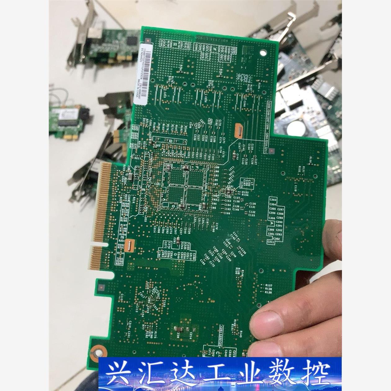 IBMX365016盘位SAS扩展