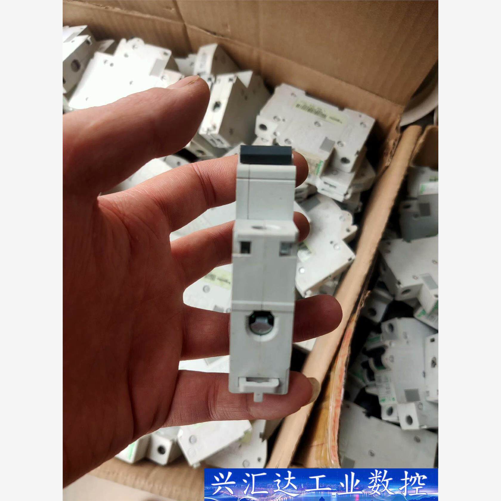 C65N施耐德1PC16A  询价下单