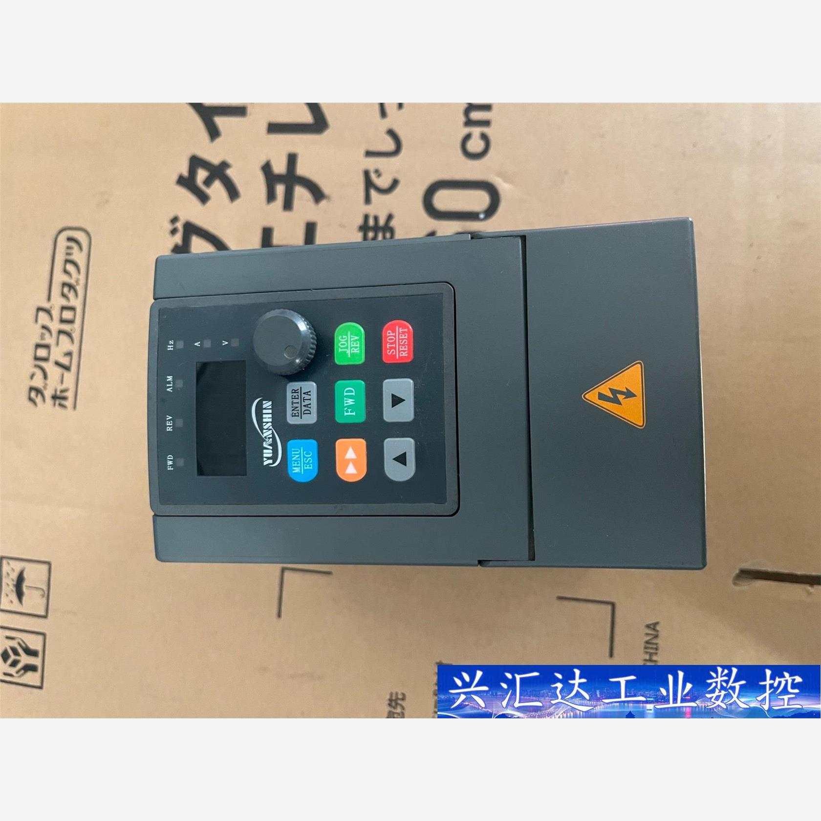 源信变频器YX3000-2S0015G，原装拆机，三相220  询价下单