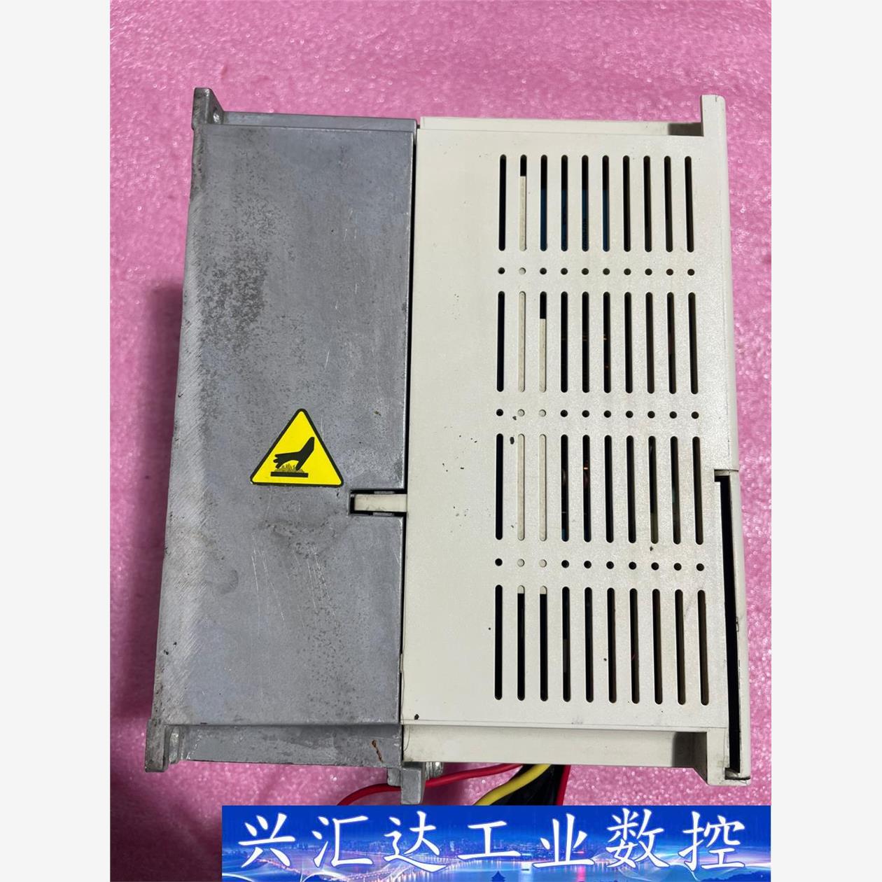 东芝变频器:VFS9-4037PL