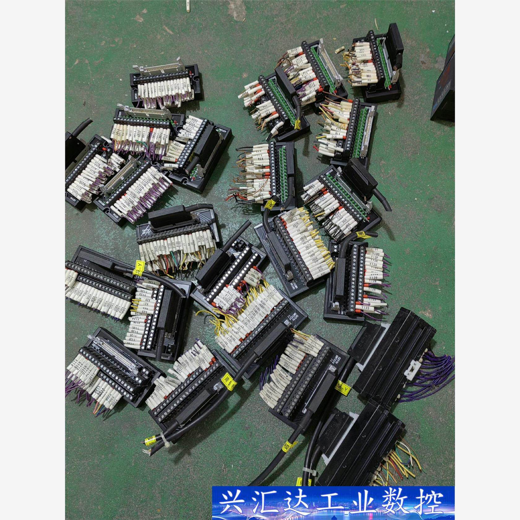 QITAI端子台QMT008六个，QMT009五个 ，QMT 议价商品