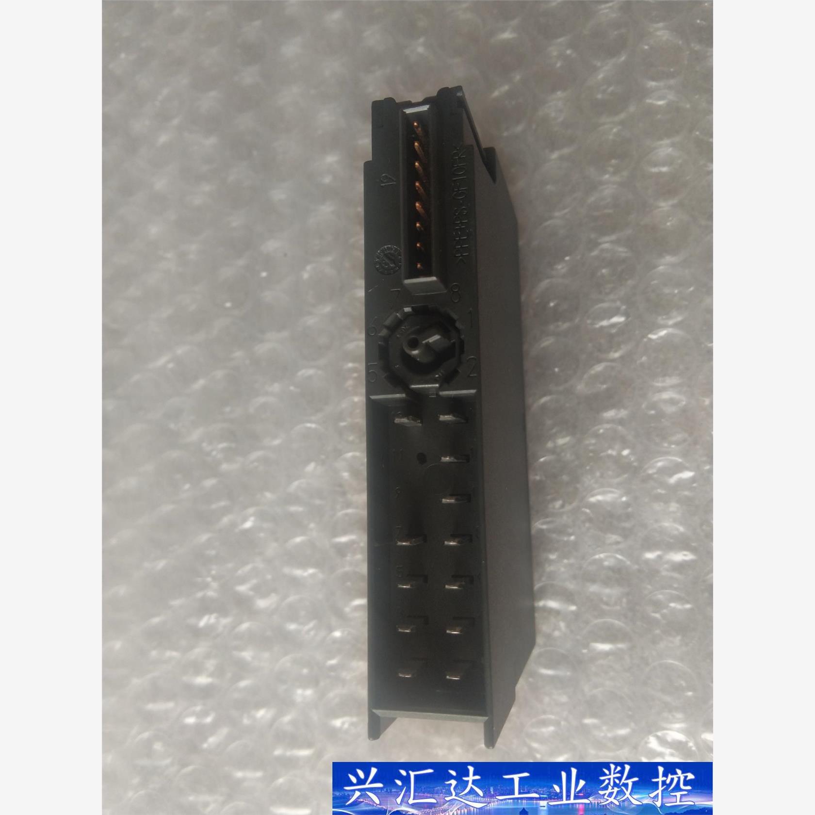 6ES7 138-4DA04-0AB0几乎全新，插拔时候不小  询价下单