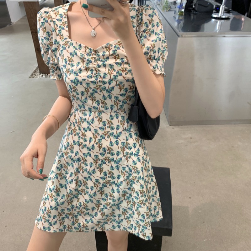 Summer 2021 new Platycodon grandiflorum French square shoulder bubble sleeve waist shows slim temperament Floral Dress