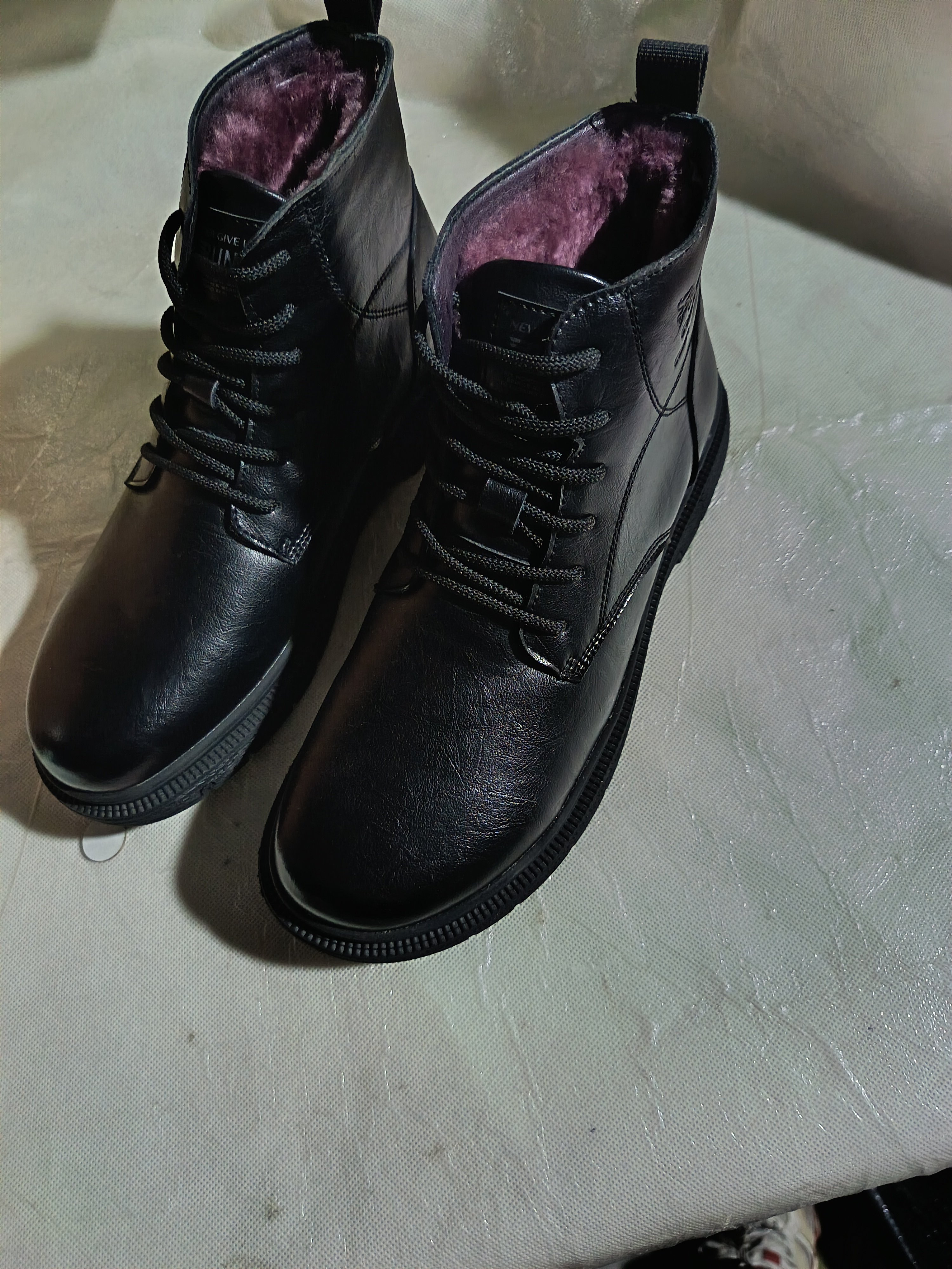 2025新款真皮羊毛一体马丁靴女英伦风短靴平跟复古加绒皮鞋9005