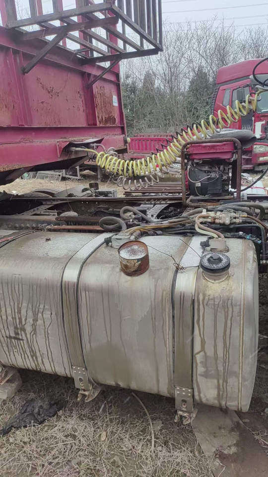 1月9日商丘欧曼牌大型汽车(不包含车牌)、车辆识别代号：LA99FRPC8K1LLJ022重型平板半挂车(不包含车牌)网络拍卖公告