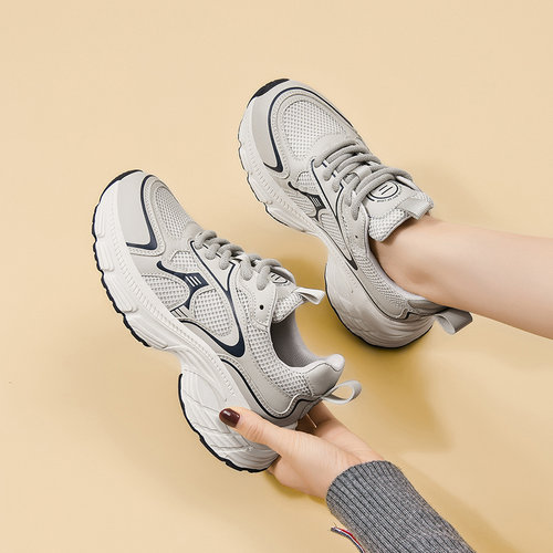 意尔康运动鞋女鞋2025新款老爹鞋秋冬季真皮鞋百搭妈妈鞋子女款