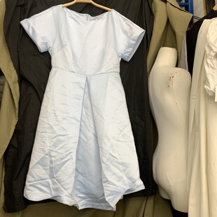 百搭连衣裙女裙子w51 时尚 伊华欧秀专柜撤柜2025新款 女装