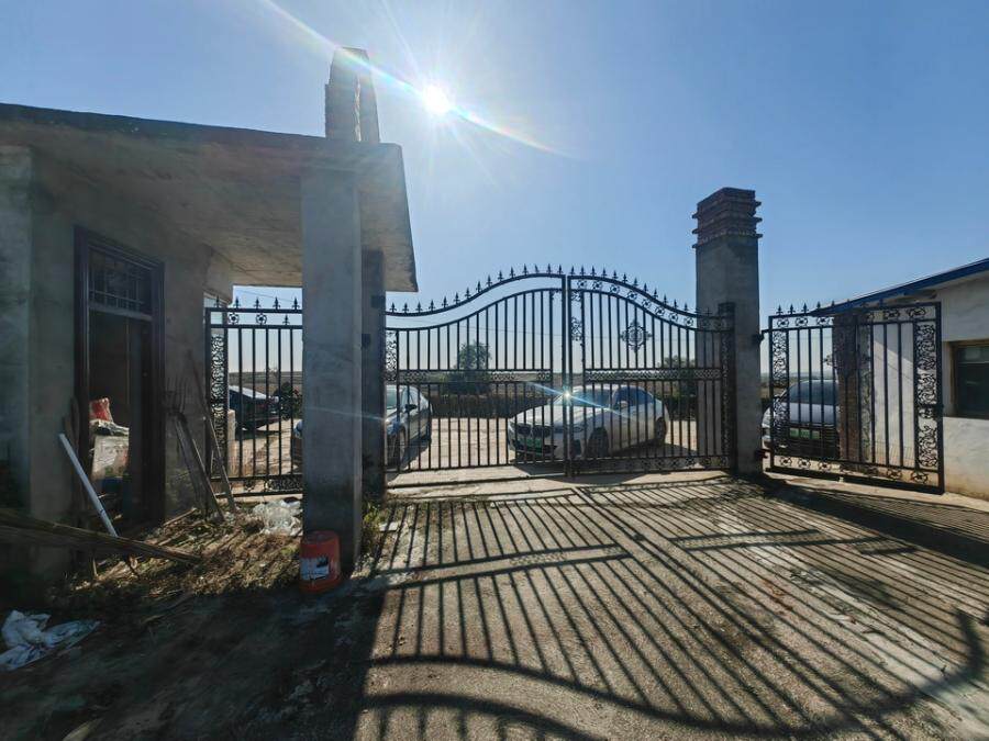 5月8日南阳某公司名下所有的机器设备及厂房等配套设施网络拍卖公告