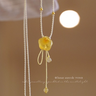 原创蜜蜡小星星绳链s925银小众设计项链可爱梦幻星月少女心锁骨链