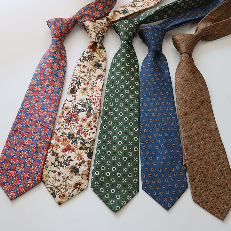男女领带古着8CM潮牌印花纺丝百搭韩版复古港风碎花休闲领带男士,服饰配件/皮带/帽子/围巾,领带,淘宝优惠券,粉丝福利购,淘宝优惠卷