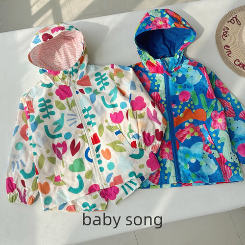 英国100-150女宝春秋连帽拉链冲锋衣风衣儿童多巴胺彩绘防风外套