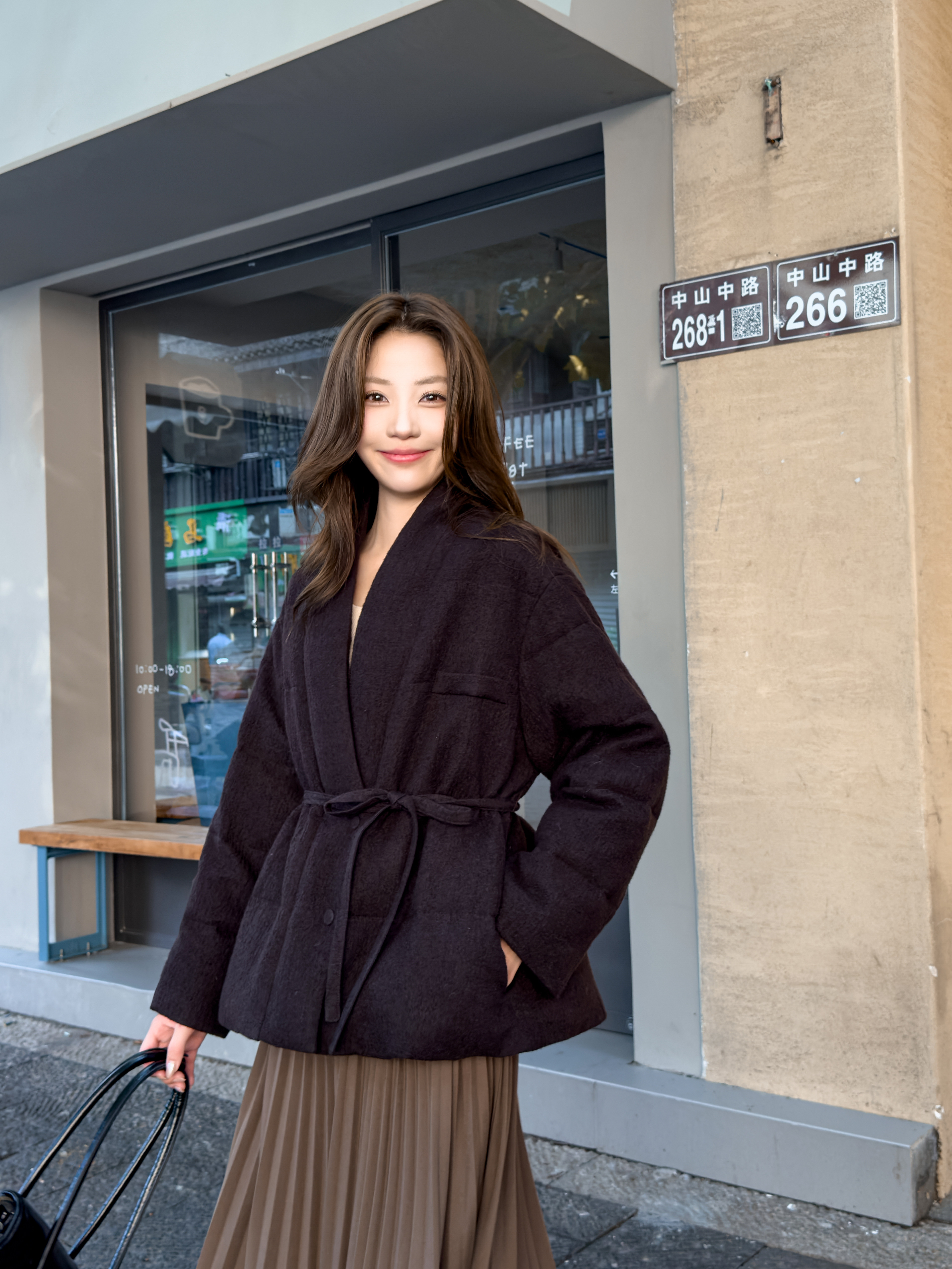 欧货秋冬女新款羊毛外套鹅绒服羽绒服中长系腰带