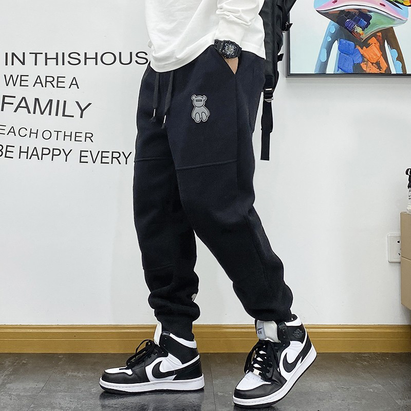 小熊刺绣运动裤宽松小脚卫裤男