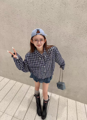 MH家 2026秋季新款垫肩宽松洋气小众翻领复古格子外套女潮