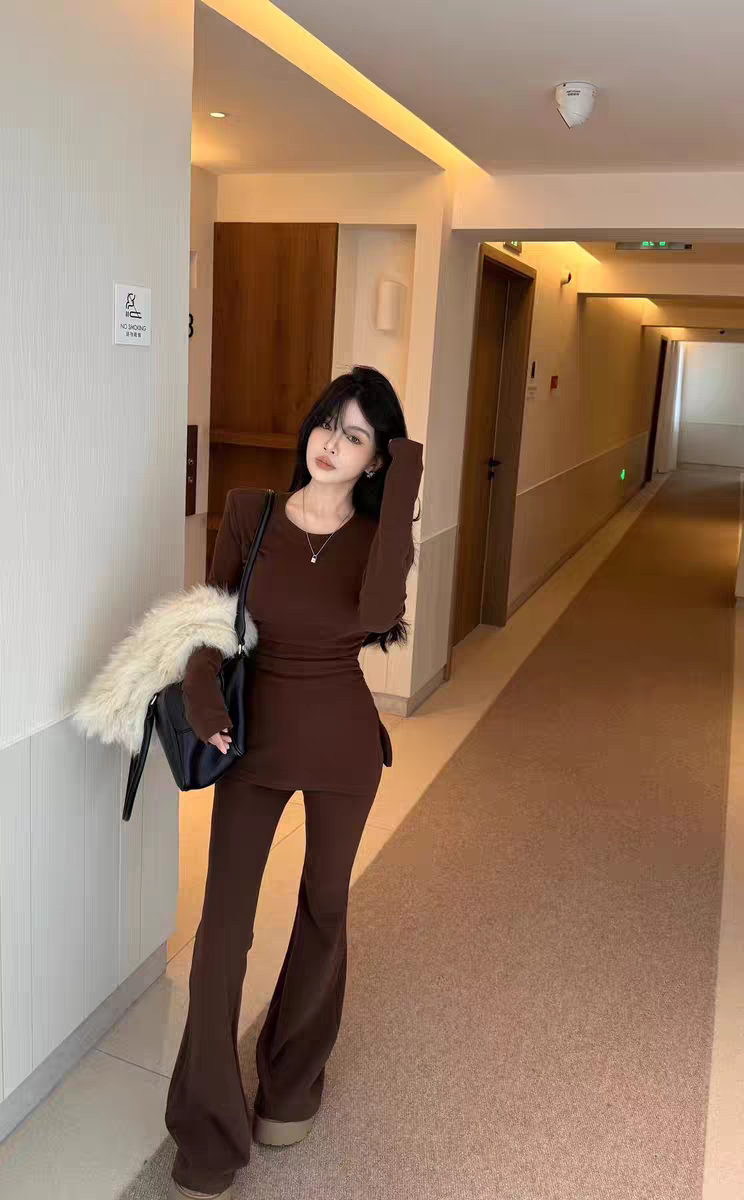 MH家 2025冬韩版时尚磨毛针织衫T恤+开衩裙裤假两件长裤套装女