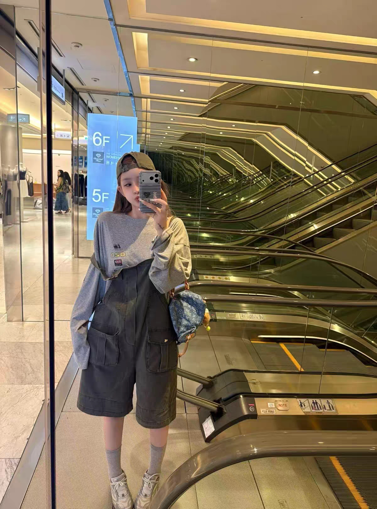 MH家 复古多口袋军绿色工装背带裤女秋季宽松慵懒风牛仔五分裤
