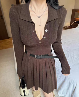 MH家 秋冬新款气质Polo领纽扣收腰显瘦长袖针织连衣裙女配腰带