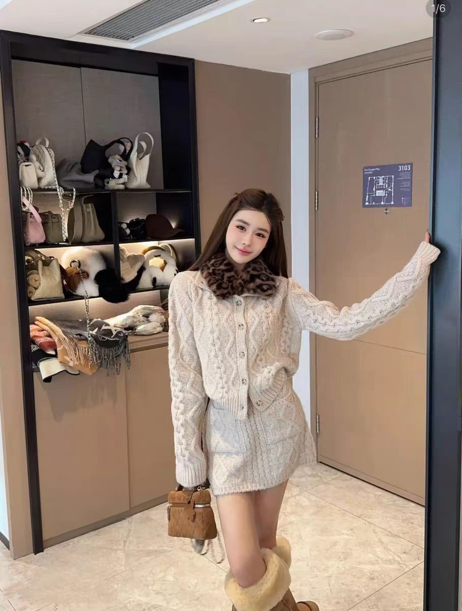 MH家 韩国东大门2025冬韩版宽松休闲翻领麻花针织开衫+短裙套装,女装/女士精品,时尚套装,淘宝优惠券,粉丝福利购,淘宝优惠卷