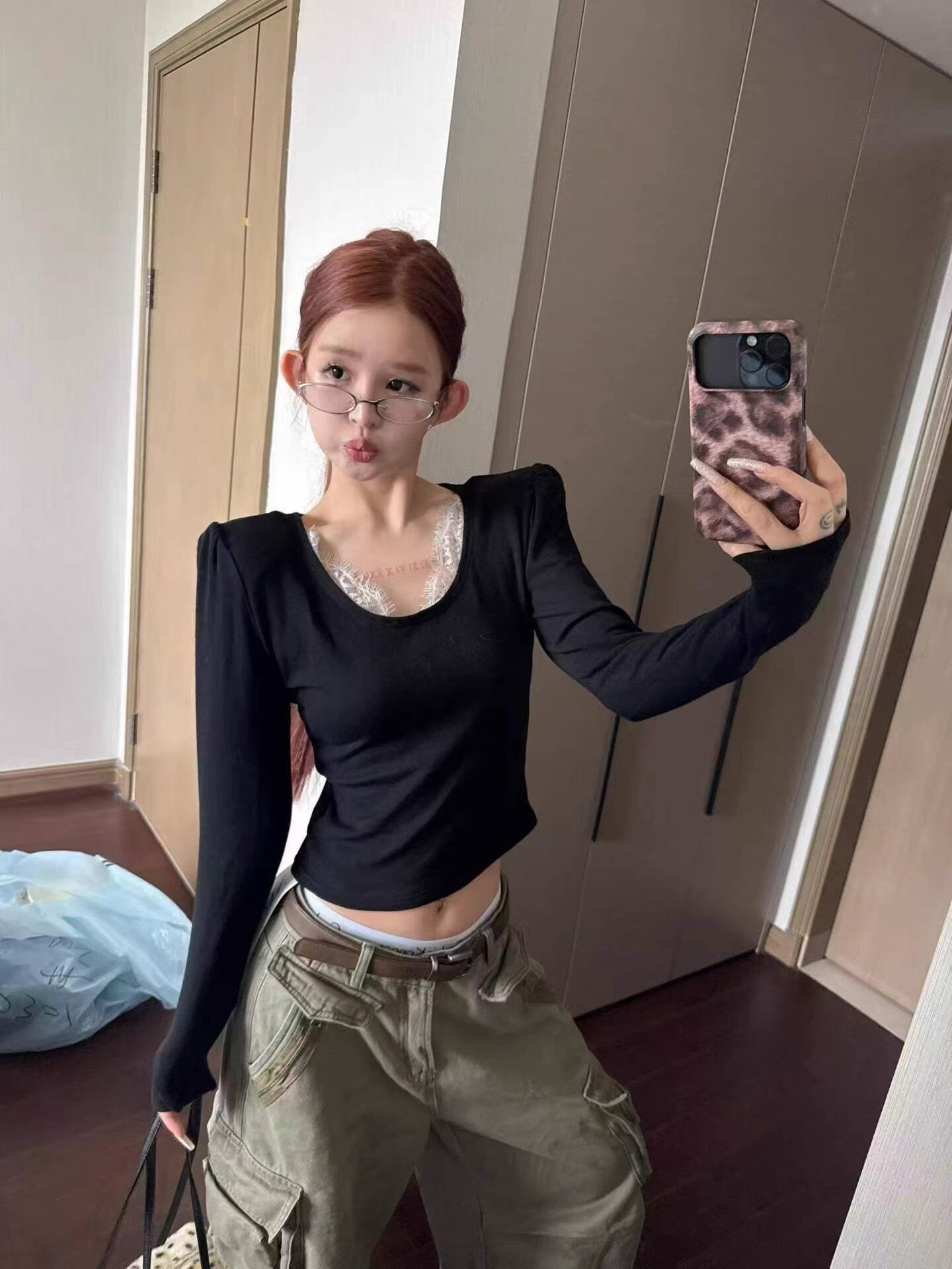 MH家 纯欲风蕾丝拼接长袖打底衫女秋独特别致小衫上衣辣妹T恤