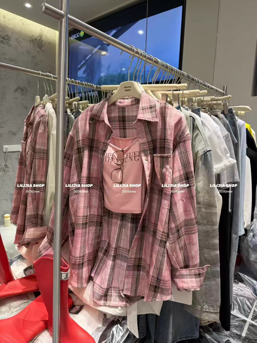 MH家 2026春韩版时尚百搭显瘦粉色格子衬衫外套女字母胸垫背心