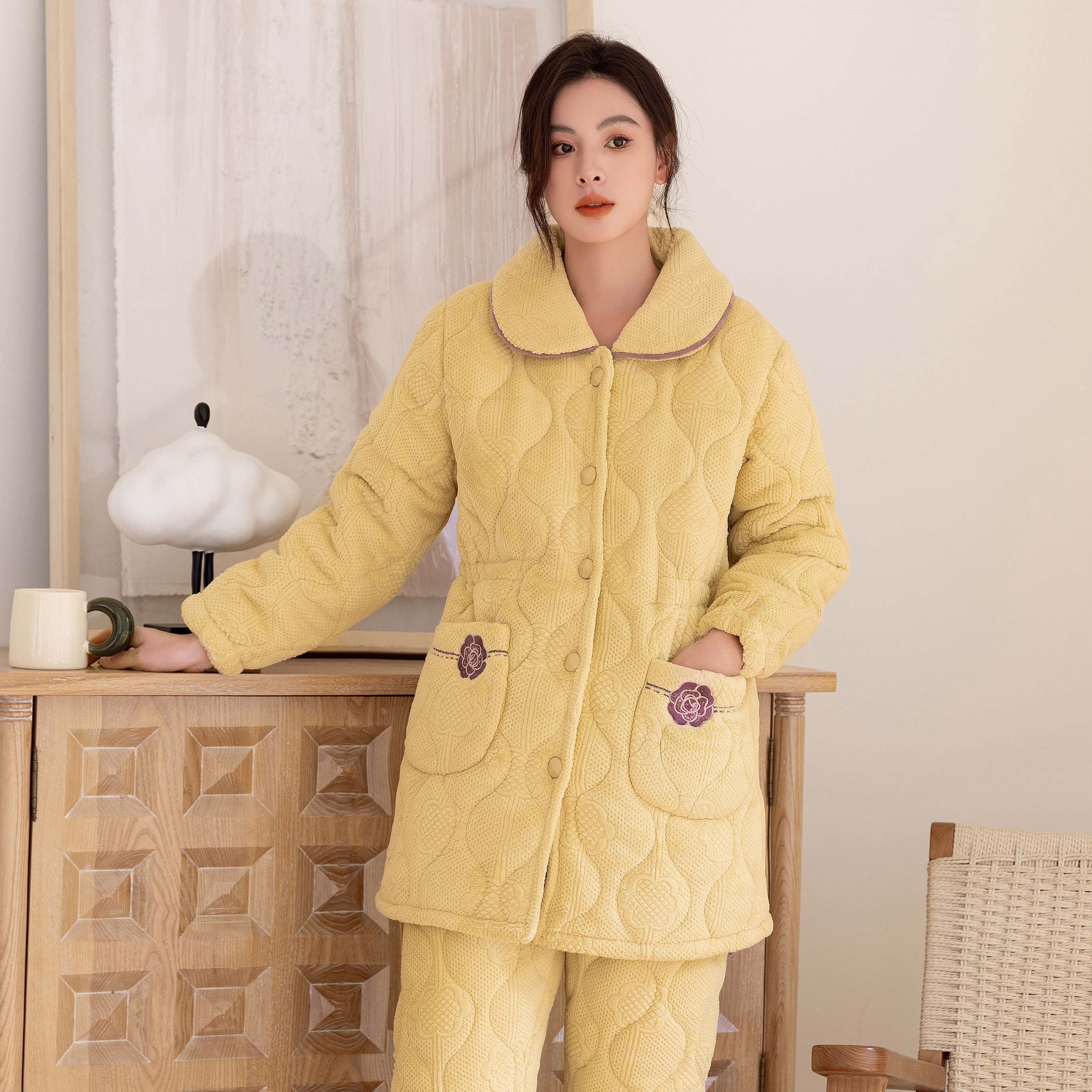 施黛莉妈妈冬季加厚加绒睡衣