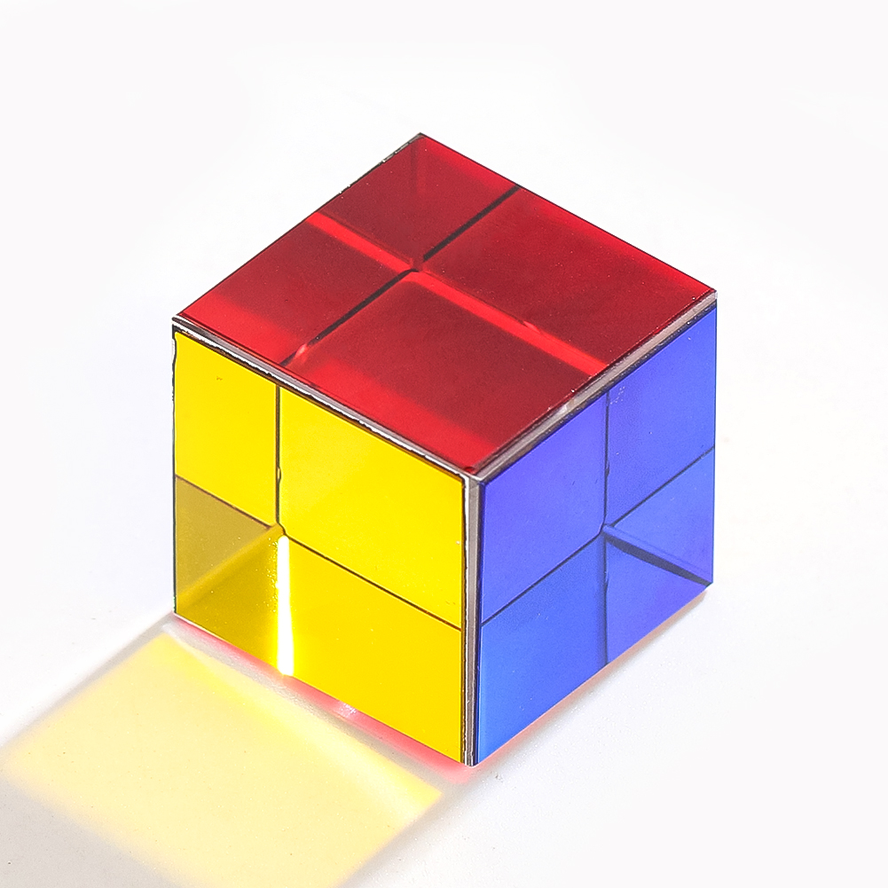 彩色魔方玻璃水晶立方体合色棱镜