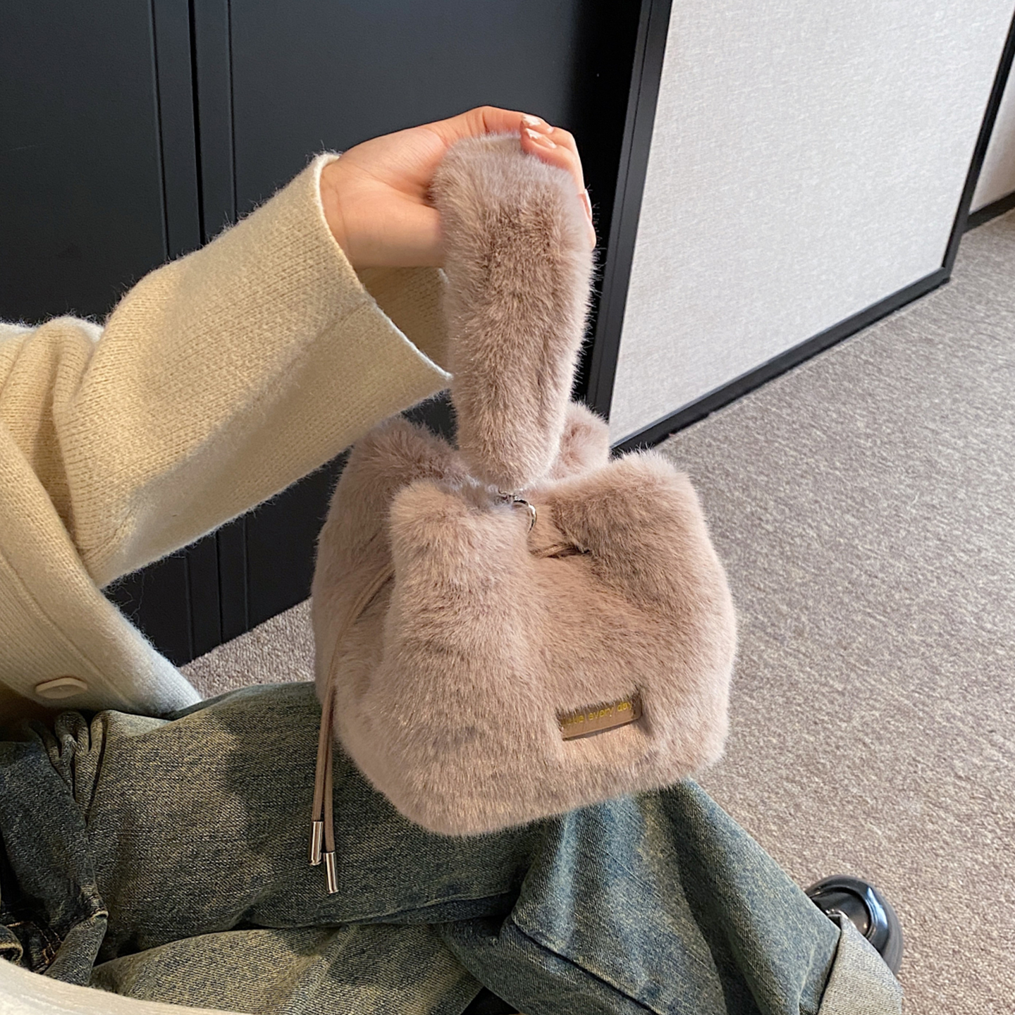 毛绒包包2025新款秋冬洋气毛毛包