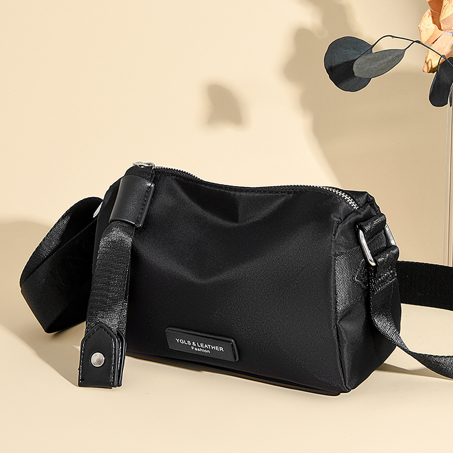 牛津布帆布包包女2026新款轻便百搭单肩斜挎包女包休闲运动旅行包