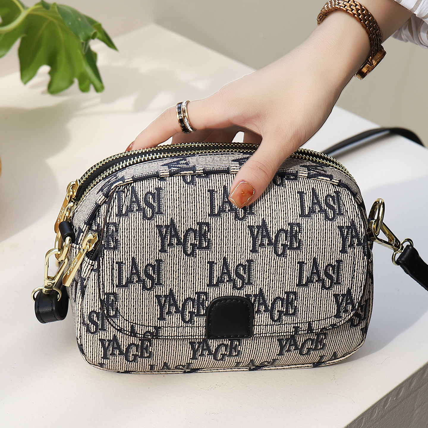 复古印花小圆包轻便多层小挎包女