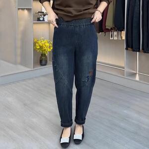 遮肉大码牛仔裤女士秋冬新款时尚松紧腰贴布百搭大码休闲哈伦裤