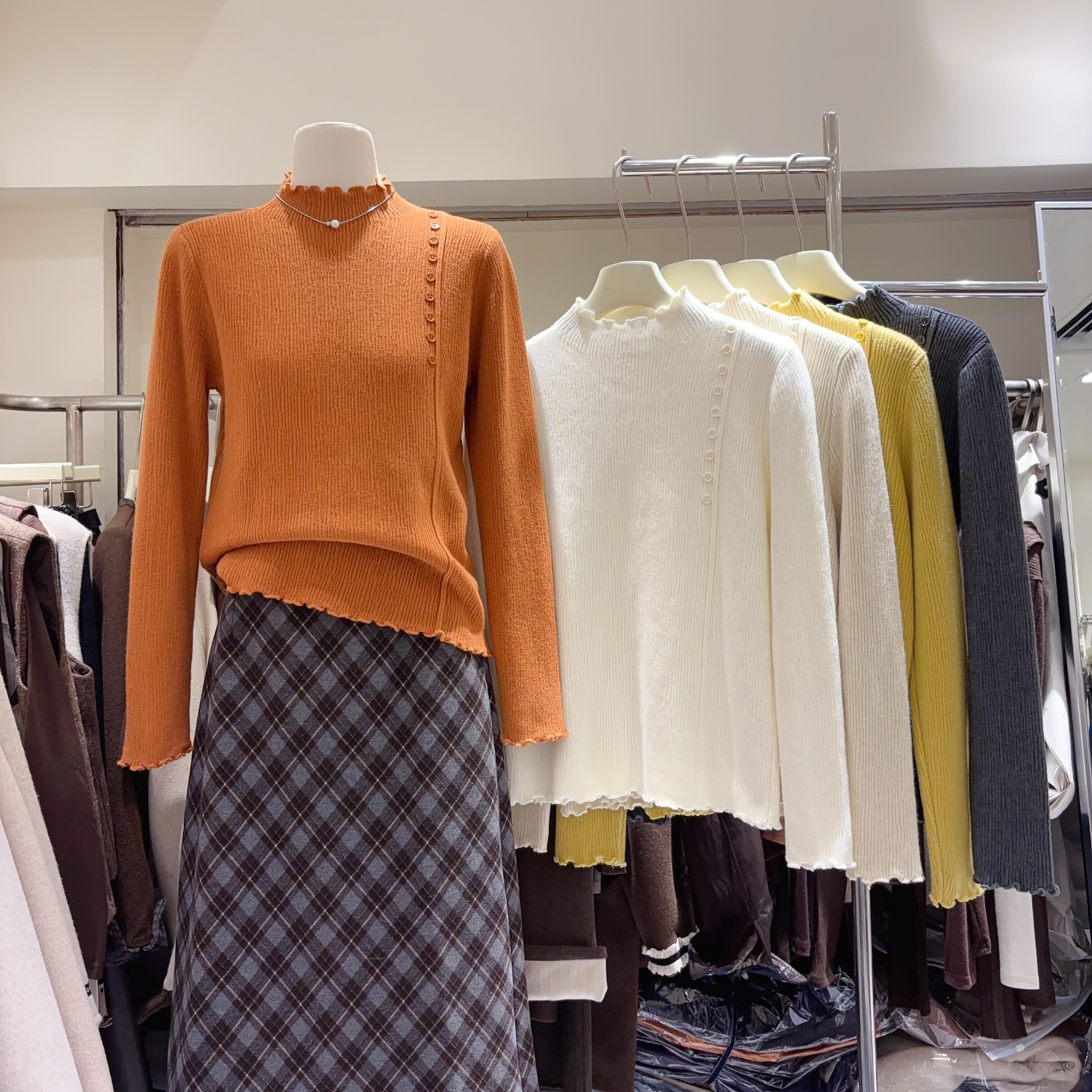 2025新款初冬季保暖针织基础打底衫长袖加绒水貂毛花边半高领毛衣