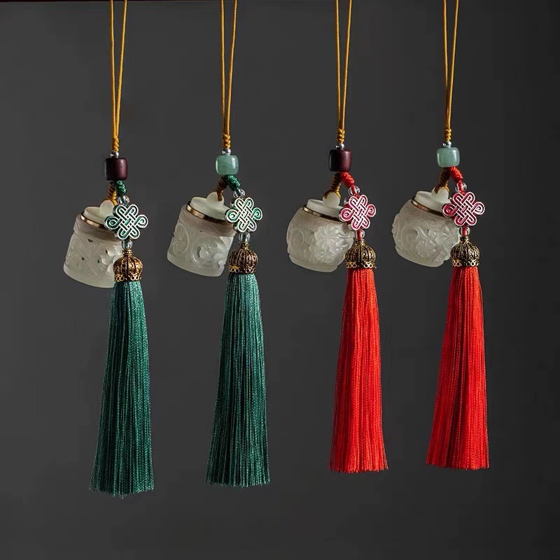 复古镂空香囊盒夜光石汽车钥匙扣手机链包包挂件汉服饰品装饰厂家