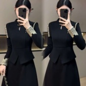 设计蕾丝加绒刺绣拼接假两件新中式 2025秋冬季 新款 国风复古连衣裙